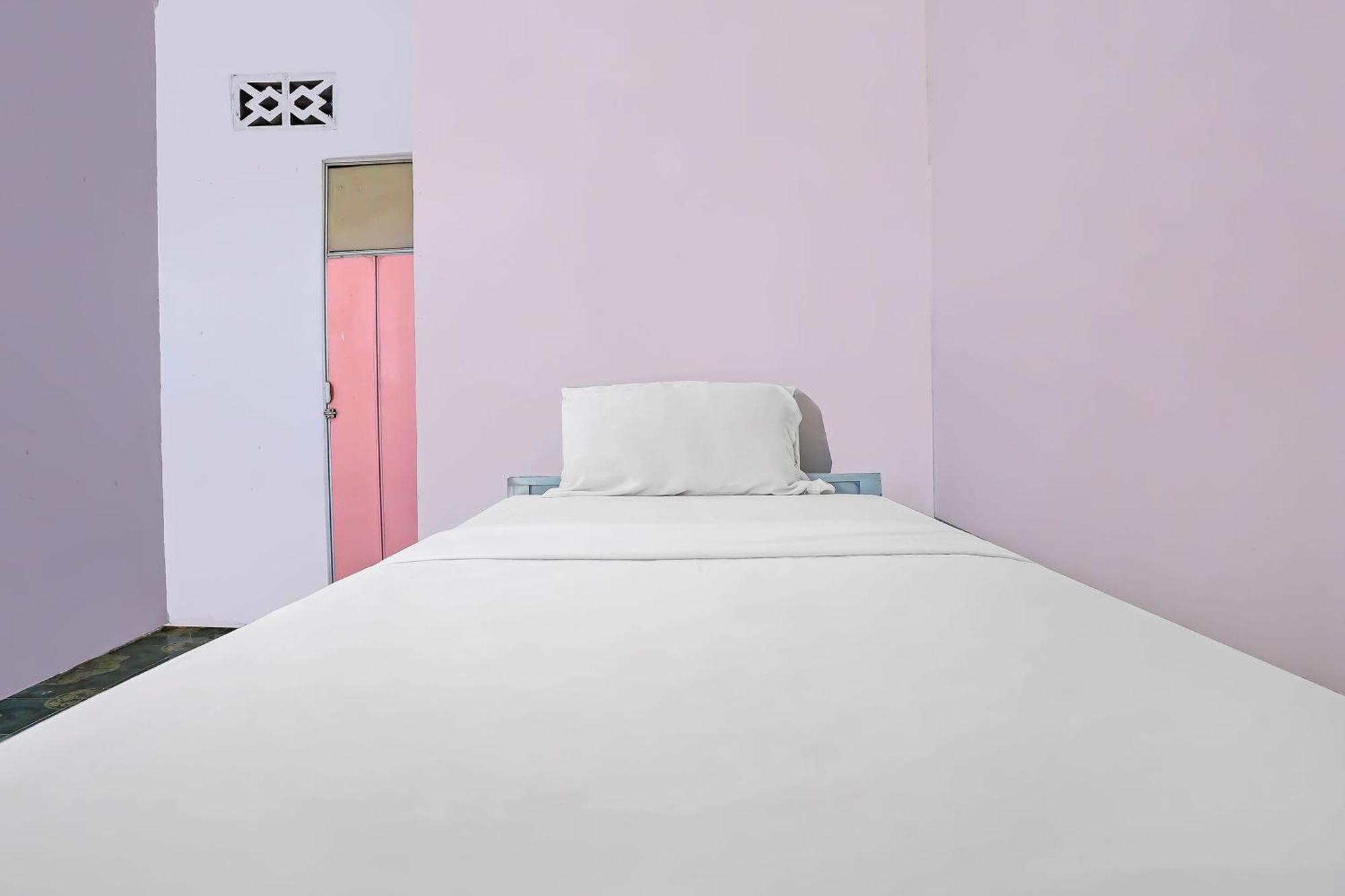 Spot On 92421 City Kost Syariah Pangkal Pinang Zewnętrze zdjęcie